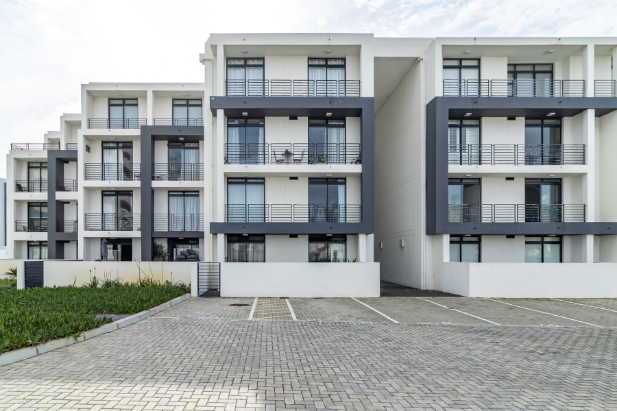 1 Bedroom Property for Sale in Bloubergstrand Western Cape